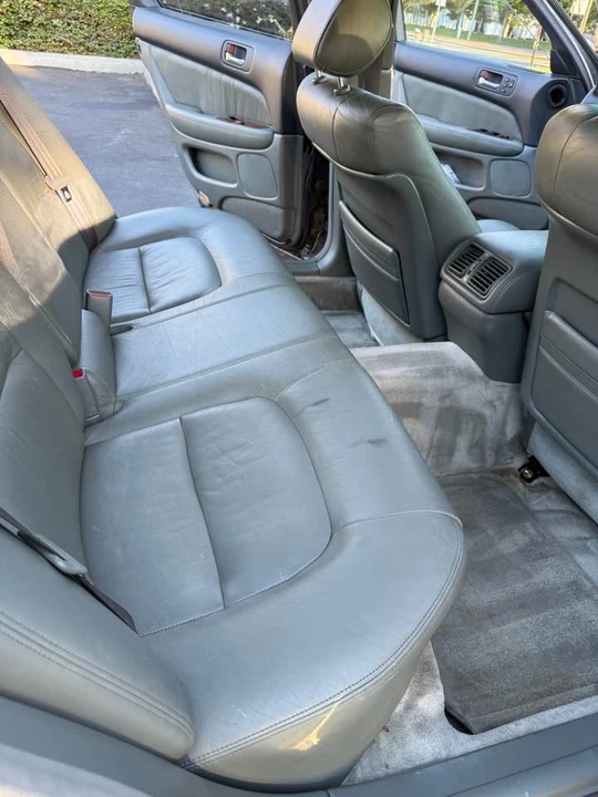 1996 Lexus LS 2nd Gen - Image 8 of 9