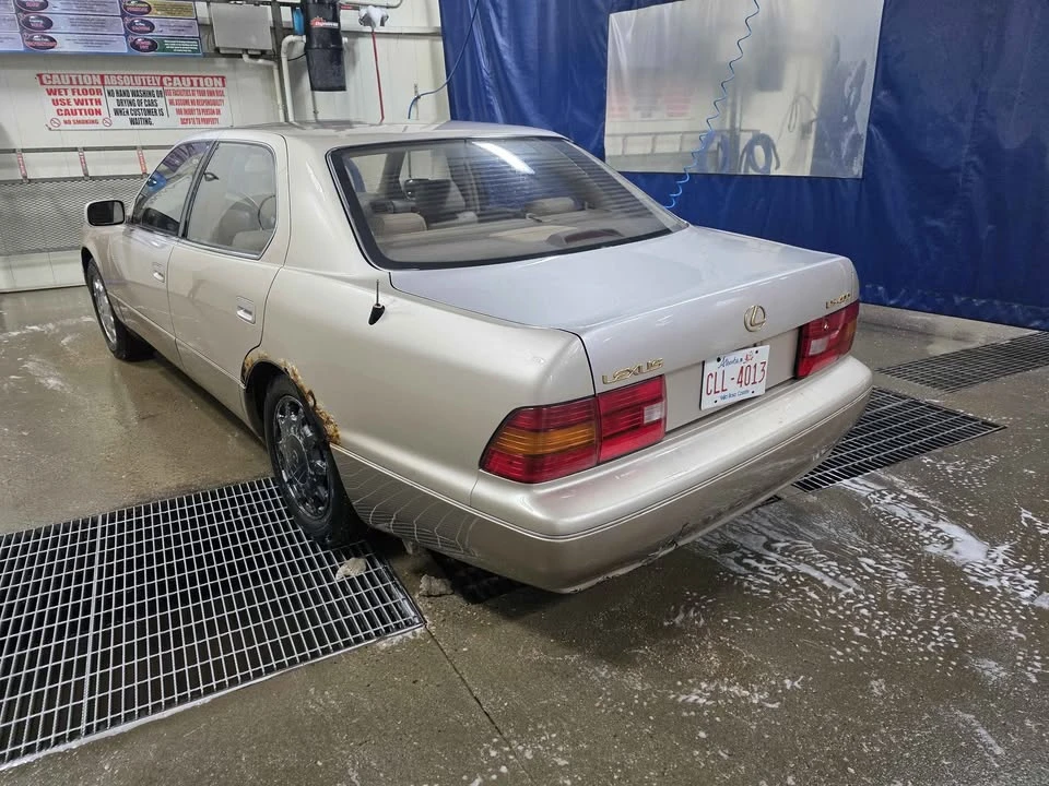 1996 Lexus LS 2nd Gen - Image 3 of 13