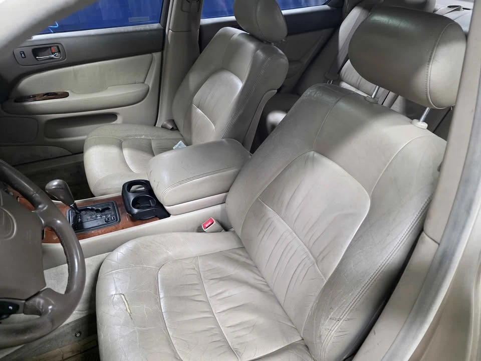 1996 Lexus LS 2nd Gen - Image 10 of 13