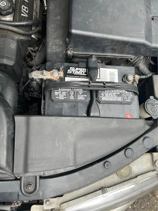 1996 Lexus LS 2nd Gen - Image 10 of 11