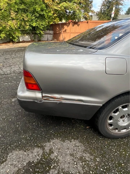 1996 Lexus LS 2nd Gen - Image 11 of 11