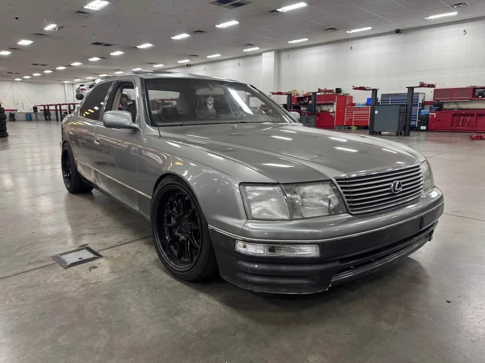 1996 Lexus LS 2nd Gen - Image 2 of 7