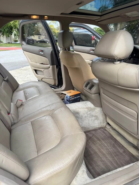 1996 Lexus LS 2nd Gen - Image 9 of 12