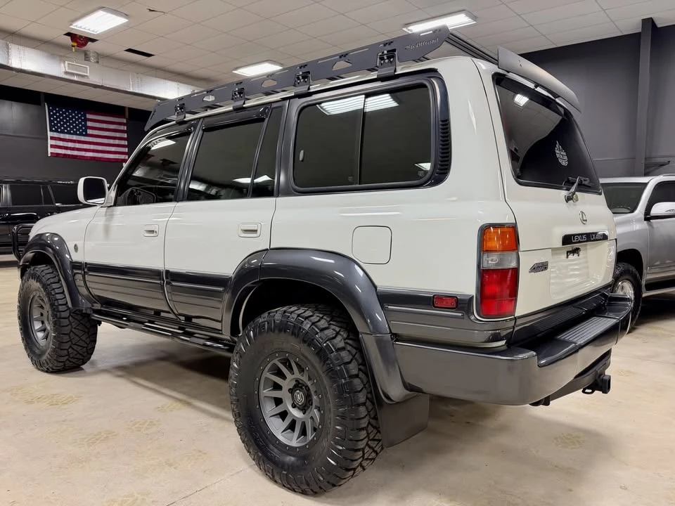 1996 Lexus LX 1st Gen - Image 10 of 20