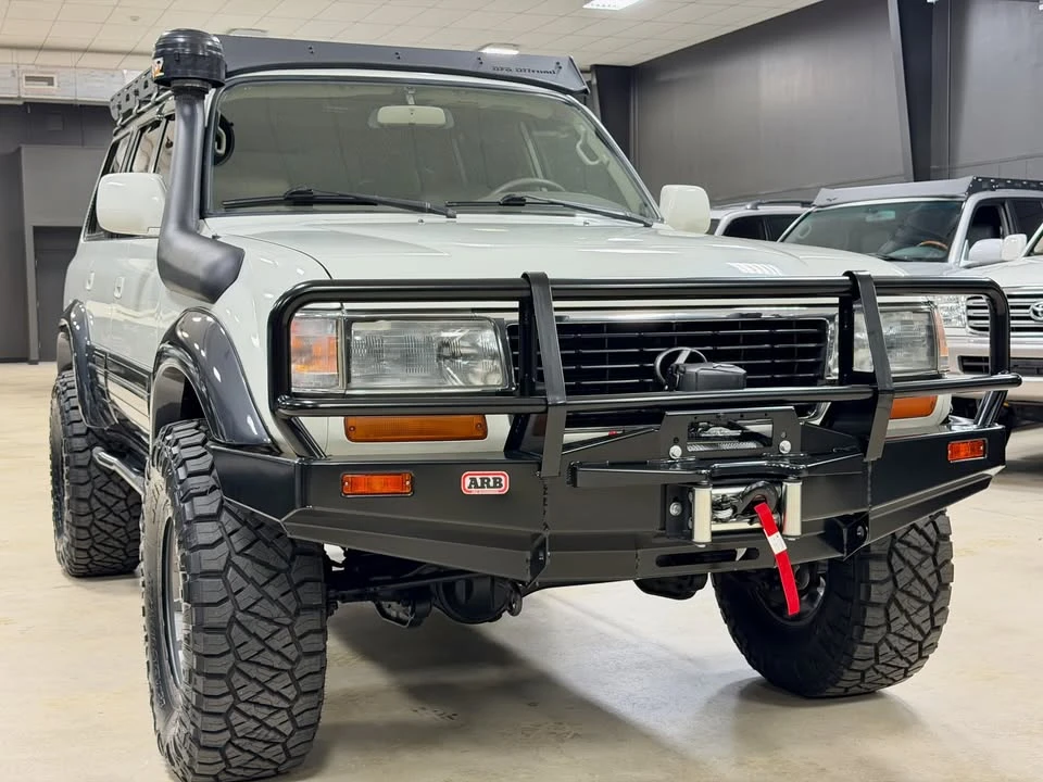 1996 Lexus LX 1st Gen - Image 5 of 20