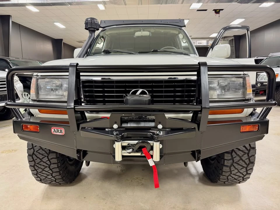 1996 Lexus LX 1st Gen - Image 15 of 20