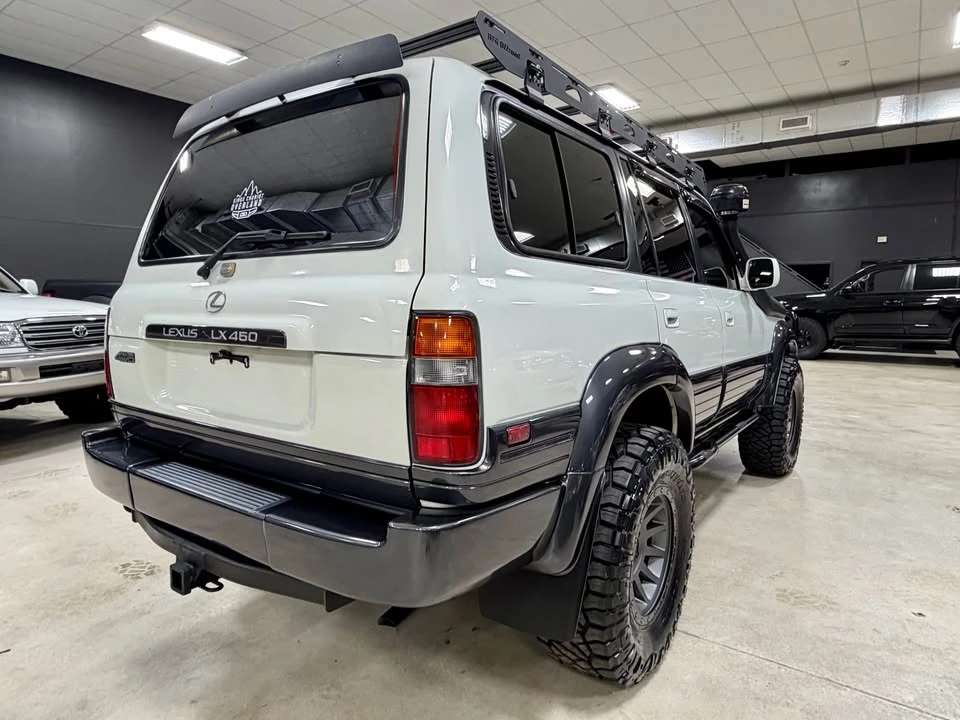 1996 Lexus LX 1st Gen - Image 9 of 20