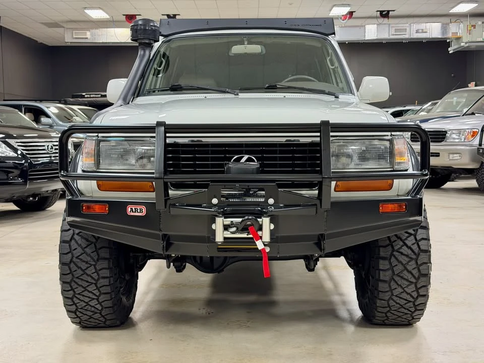 1996 Lexus LX 1st Gen - Image 4 of 20