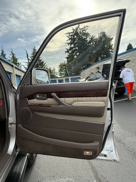 1996 Lexus LX 1st Gen - Image 18 of 20