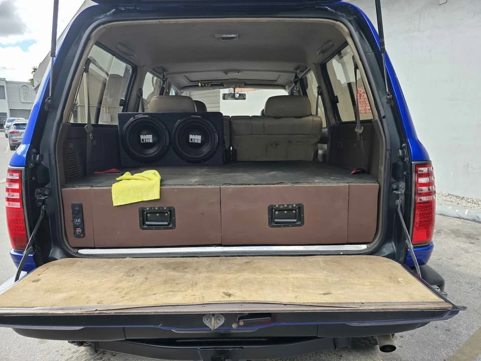 1996 Lexus LX 1st Gen - Image 6 of 14