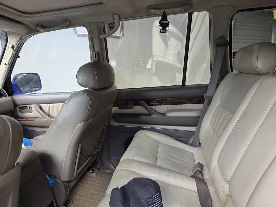1996 Lexus LX 1st Gen - Image 13 of 14