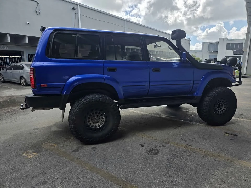 1996 Lexus LX 1st Gen - Image 4 of 14