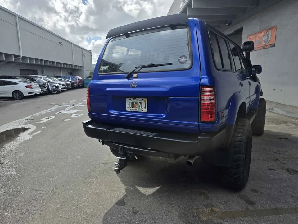 1996 Lexus LX 1st Gen - Image 5 of 14