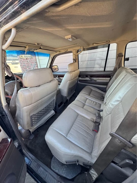 1996 Lexus LX 1st Gen - Image 13 of 18