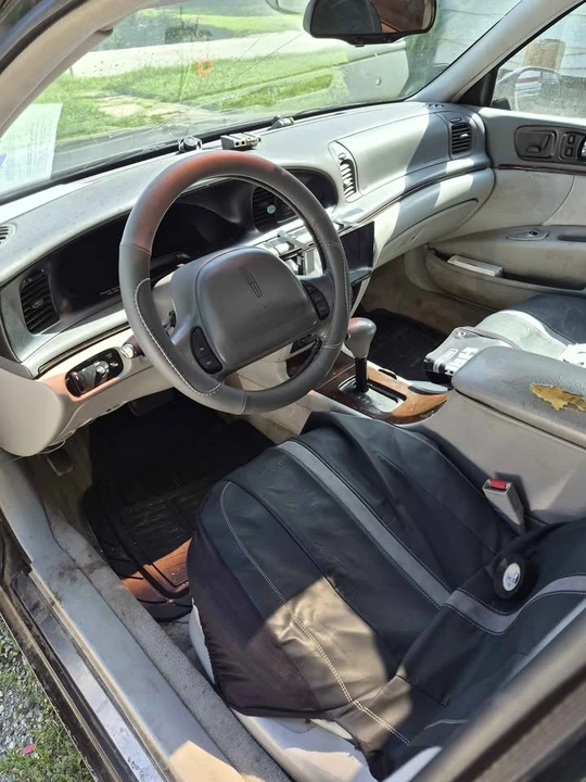 1996 Lincoln Continental 9th Gen - Image 3 of 9