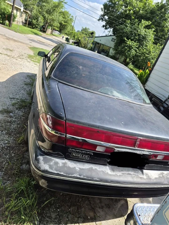 1996 Lincoln Continental 9th Gen - Image 9 of 9