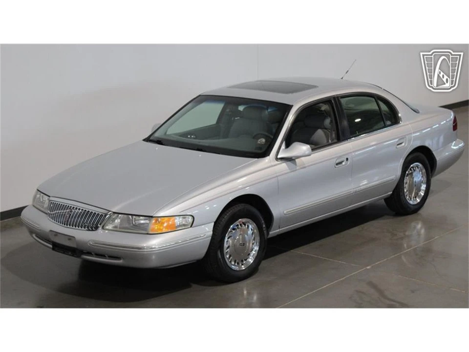 1996 Lincoln Continental 9th Gen - Image 12 of 31