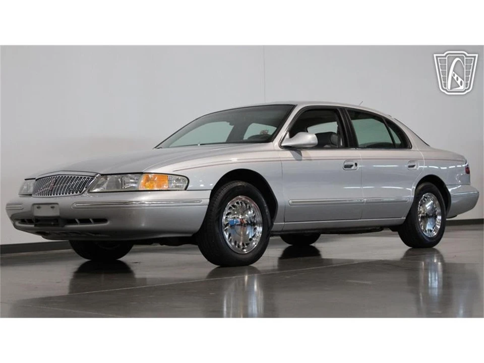 1996 Lincoln Continental 9th Gen - Image 28 of 31