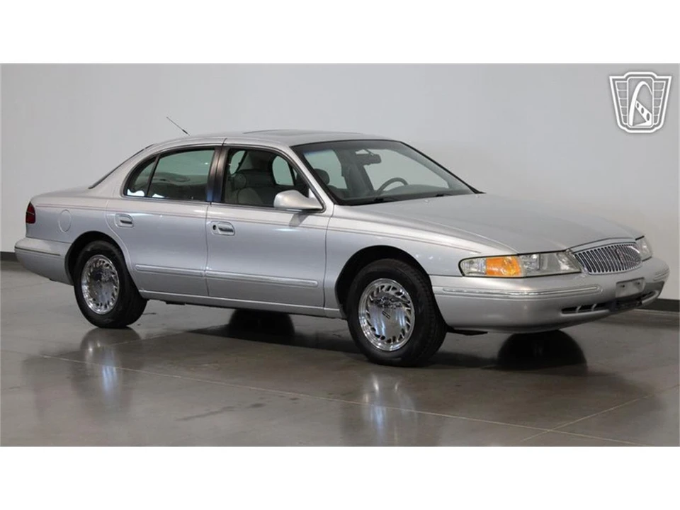 1996 Lincoln Continental 9th Gen - Image 14 of 31