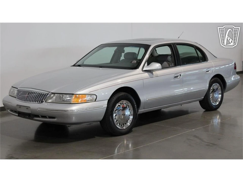 1996 Lincoln Continental 9th Gen - Image 20 of 31