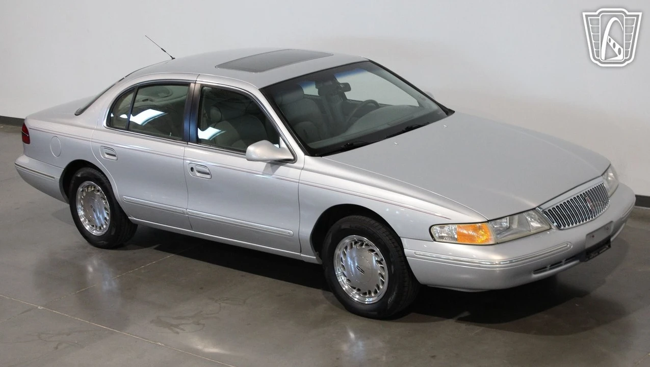 1996 Lincoln Continental 9th Gen - Image 7 of 12
