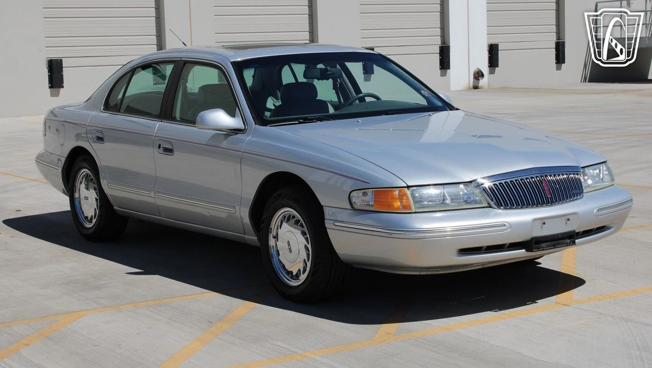 1996 Lincoln Continental 9th Gen - Image 4 of 12
