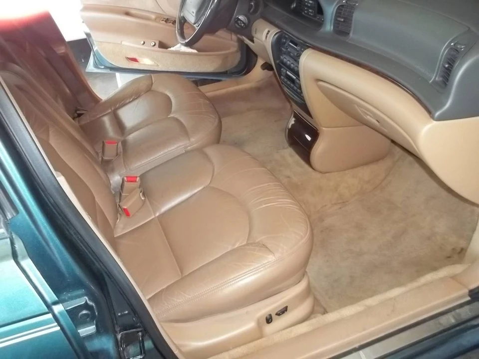 1996 Lincoln Continental 9th Gen - Image 6 of 10