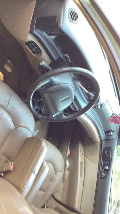 1996 Lincoln Continental 9th Gen - Image 2 of 5