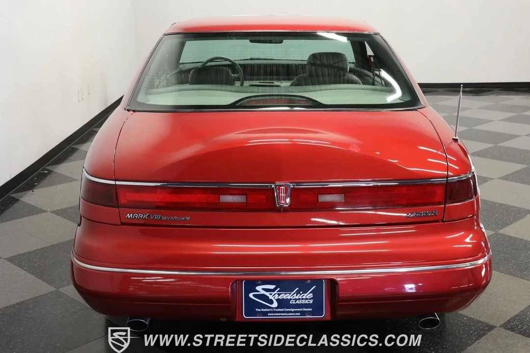 1996 Lincoln Continental Mark VIII - Image 9 of 12