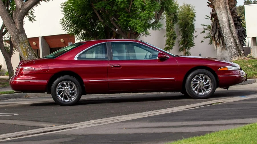1996 Lincoln Continental Mark VIII - Image 2 of 27