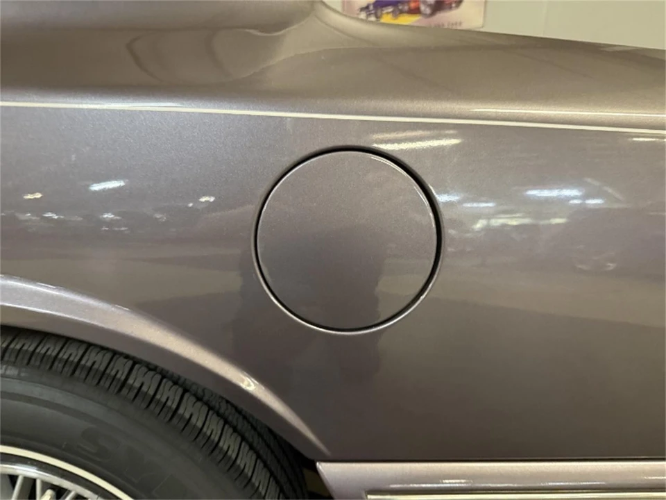 1996 Lincoln Town Car - Image 17 of 31