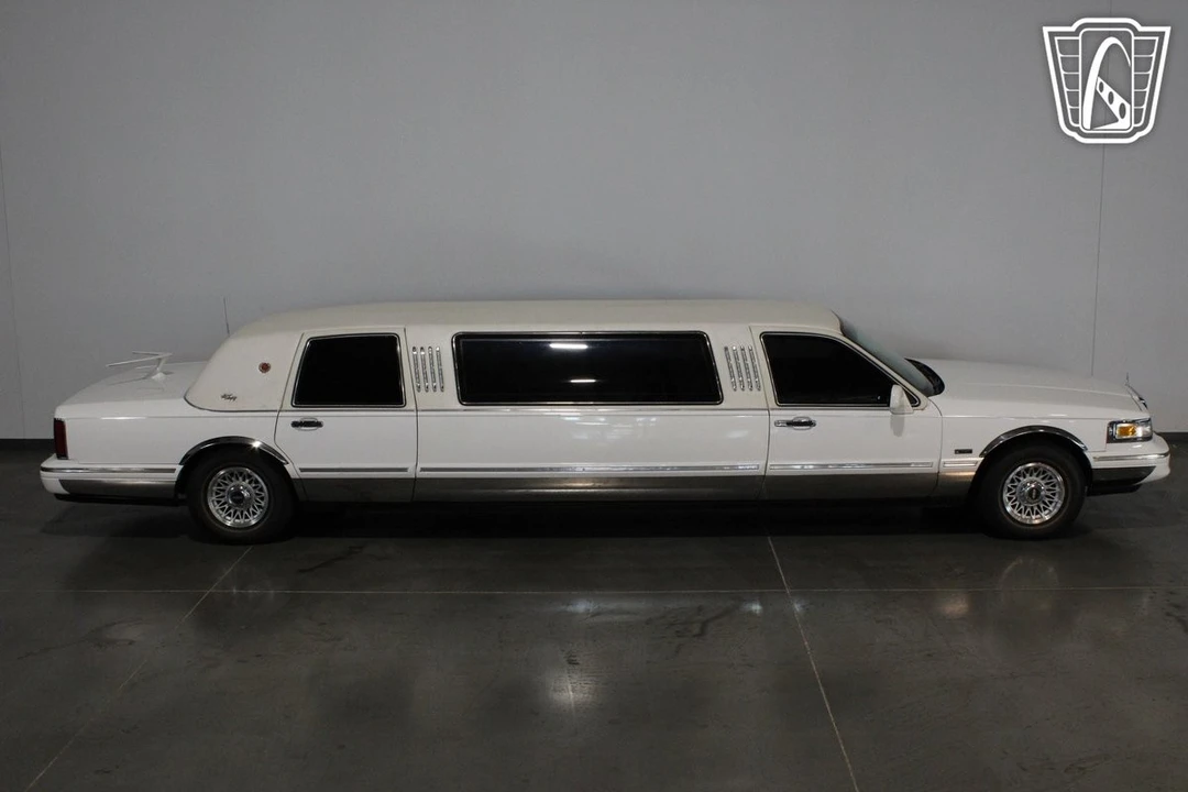 1996 Lincoln Town Car - Image 12 of 12