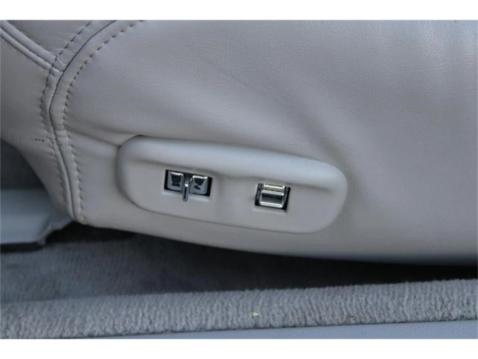 1996 Lincoln Town Car - Image 26 of 31