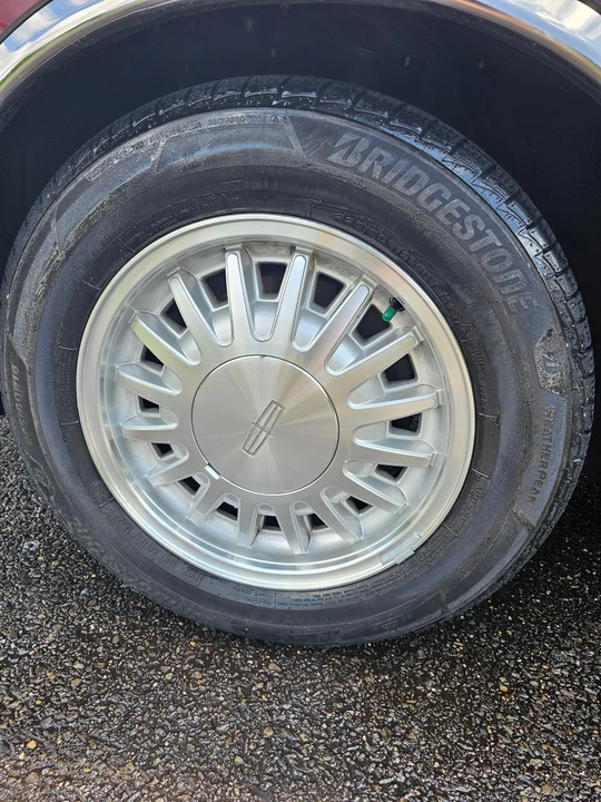 1996 Lincoln Town Car - Image 25 of 31