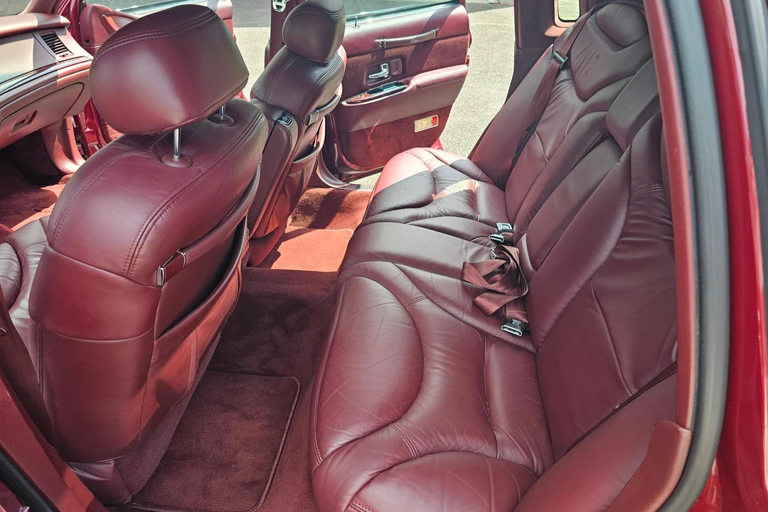 1996 Lincoln Town Car - Image 30 of 31