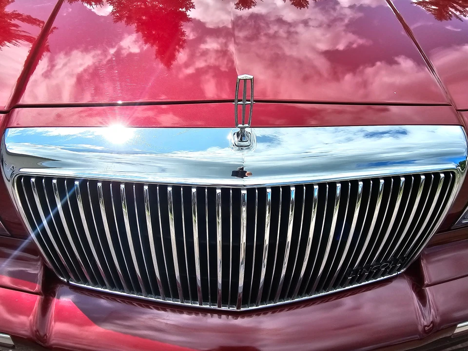 1996 Lincoln Town Car - Image 12 of 31