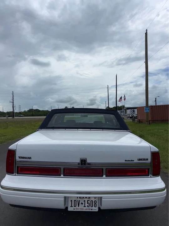 1996 Lincoln Town Car - Image 5 of 17