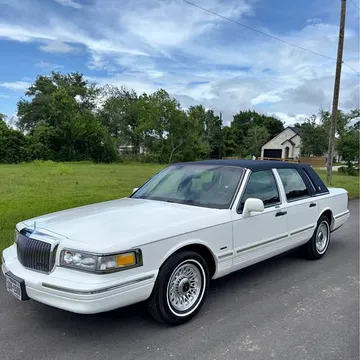 1996 Lincoln Town Car Executive Series