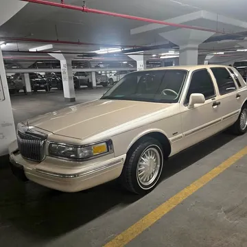 1996 Lincoln Town Car Cartier