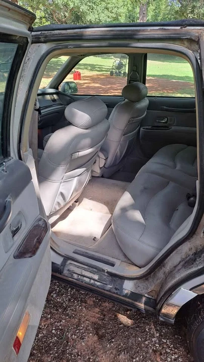 1996 Lincoln Town Car - Image 6 of 11