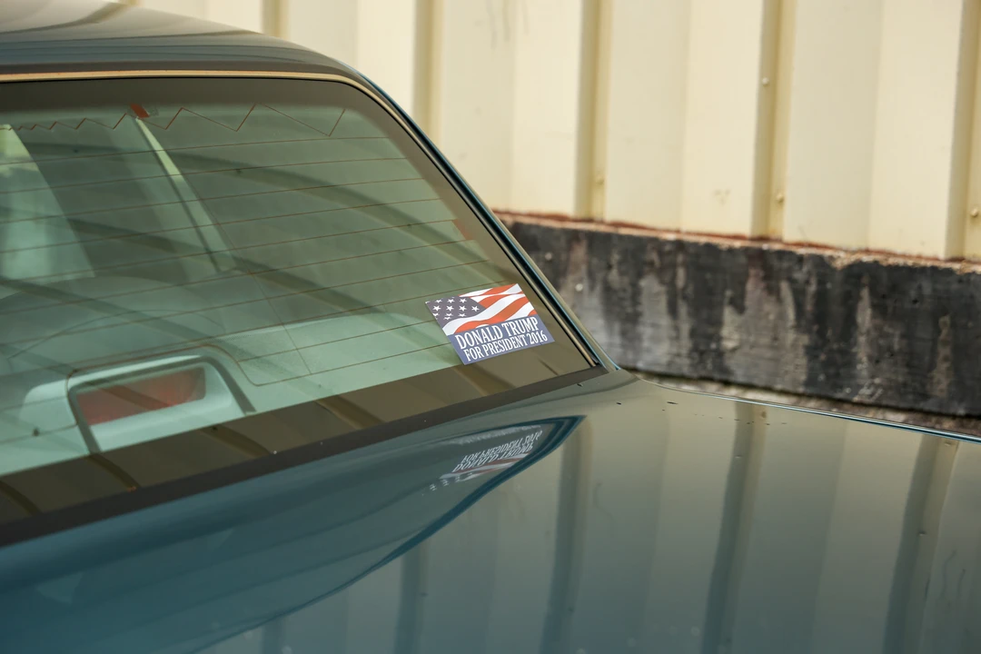 1996 Lincoln Town Car - Image 30 of 31