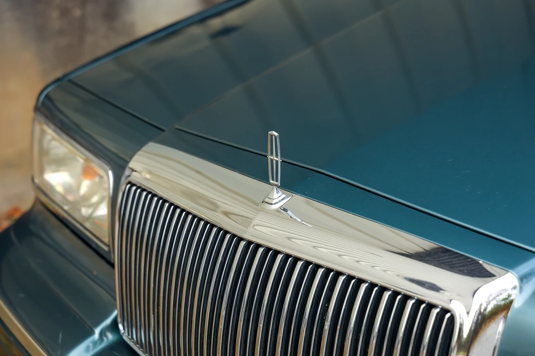 1996 Lincoln Town Car - Image 19 of 31