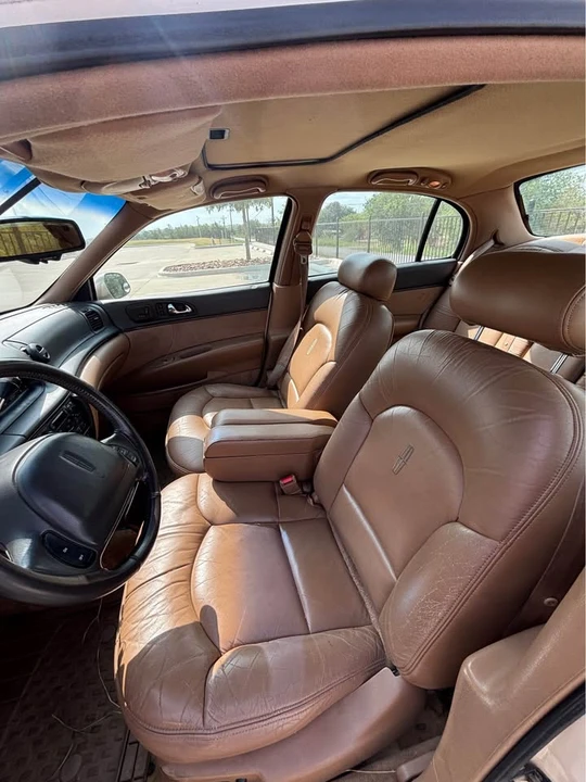 1996 Lincoln Continental 9th Gen - Image 4 of 6