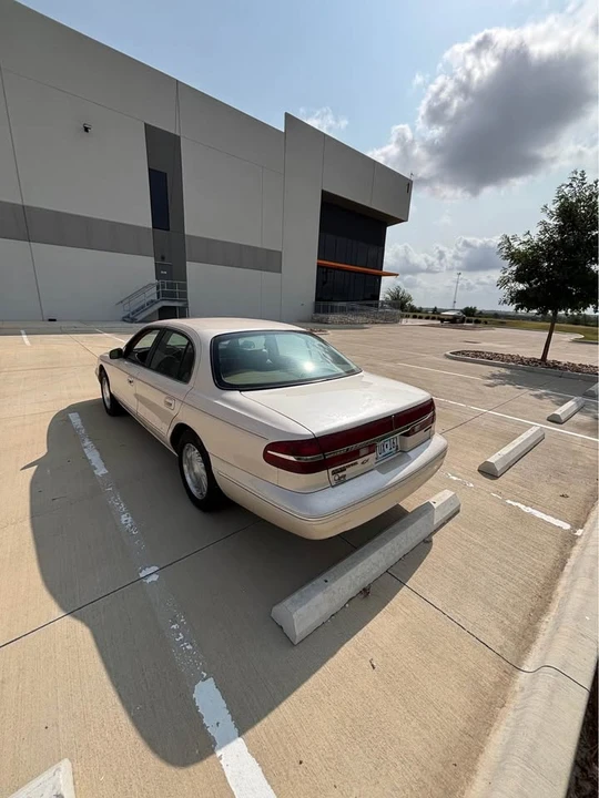 1996 Lincoln Continental 9th Gen - Image 6 of 6