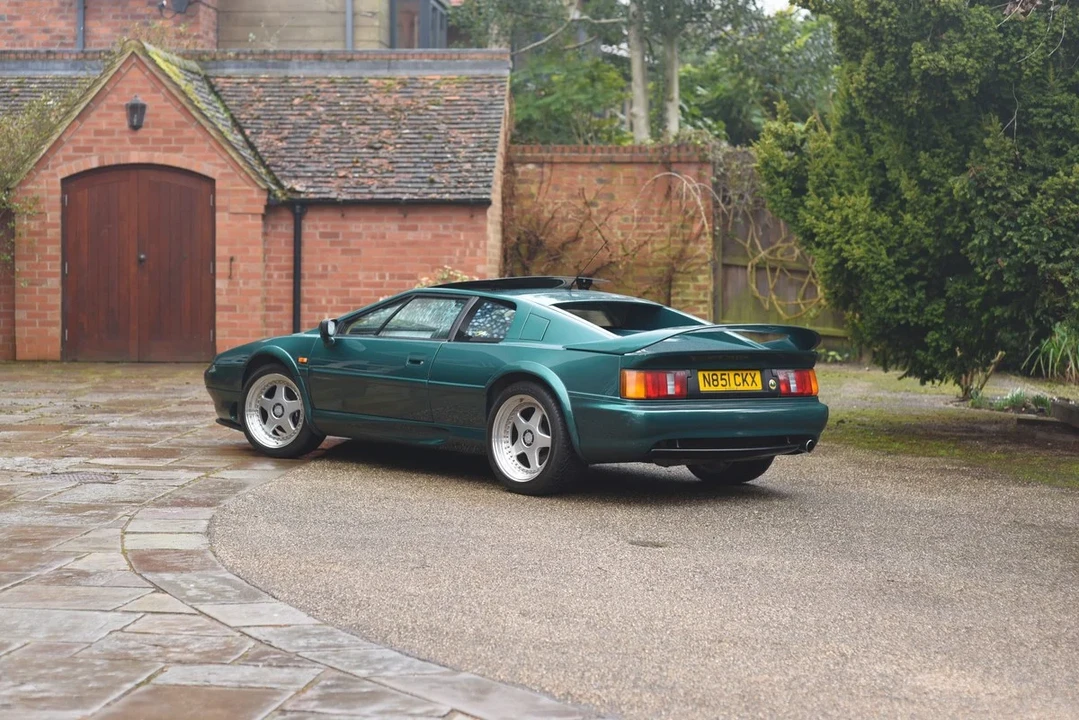1996 Lotus Esprit Series 4 - Image 16 of 30
