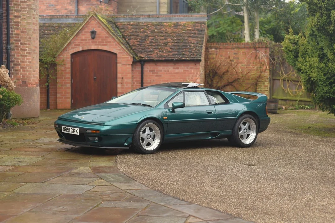 1996 Lotus Esprit Series 4 - Image 3 of 30