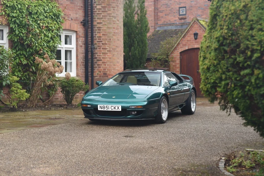 1996 Lotus Esprit Series 4 - Image 10 of 30