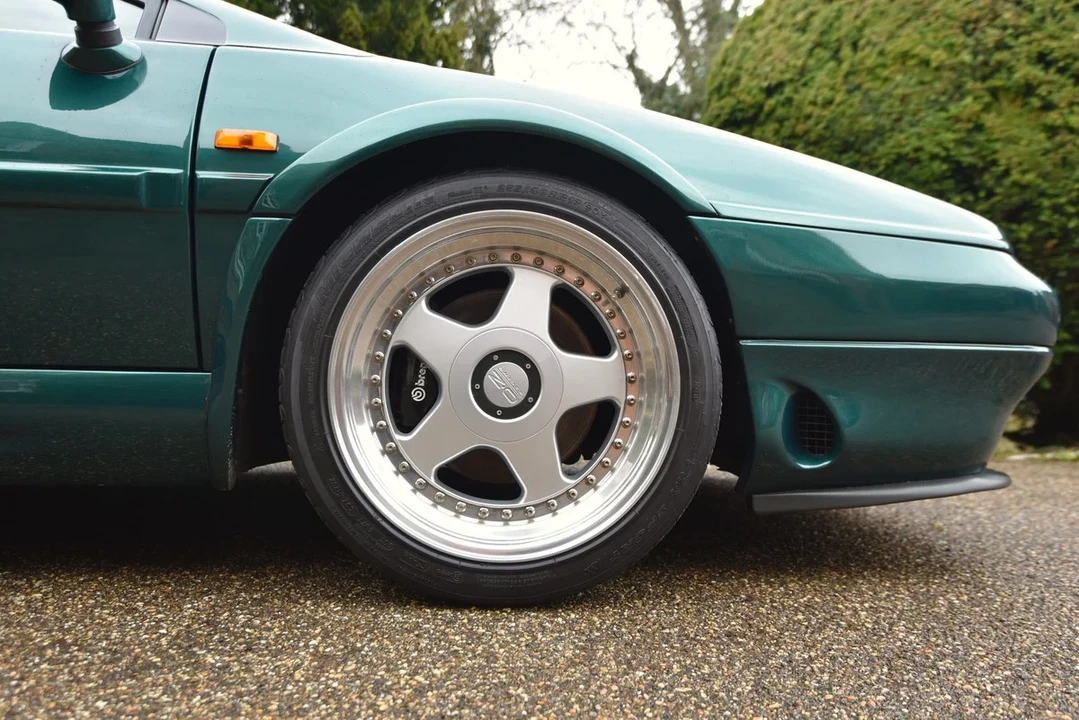 1996 Lotus Esprit Series 4 - Image 21 of 30