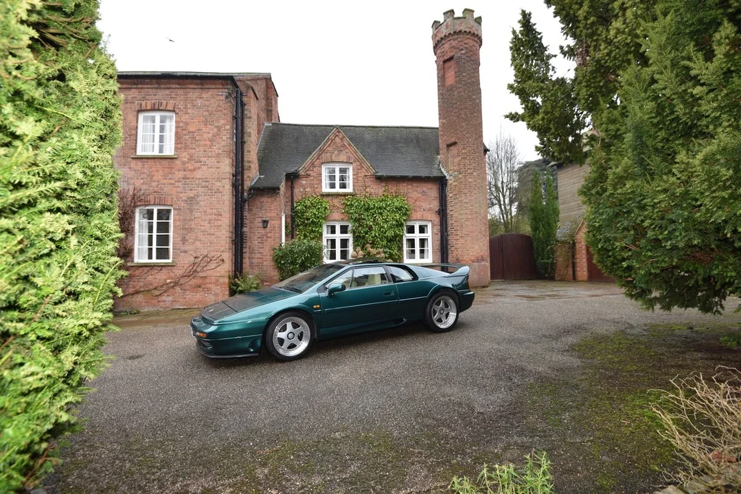 1996 Lotus Esprit Series 4 - Image 14 of 30
