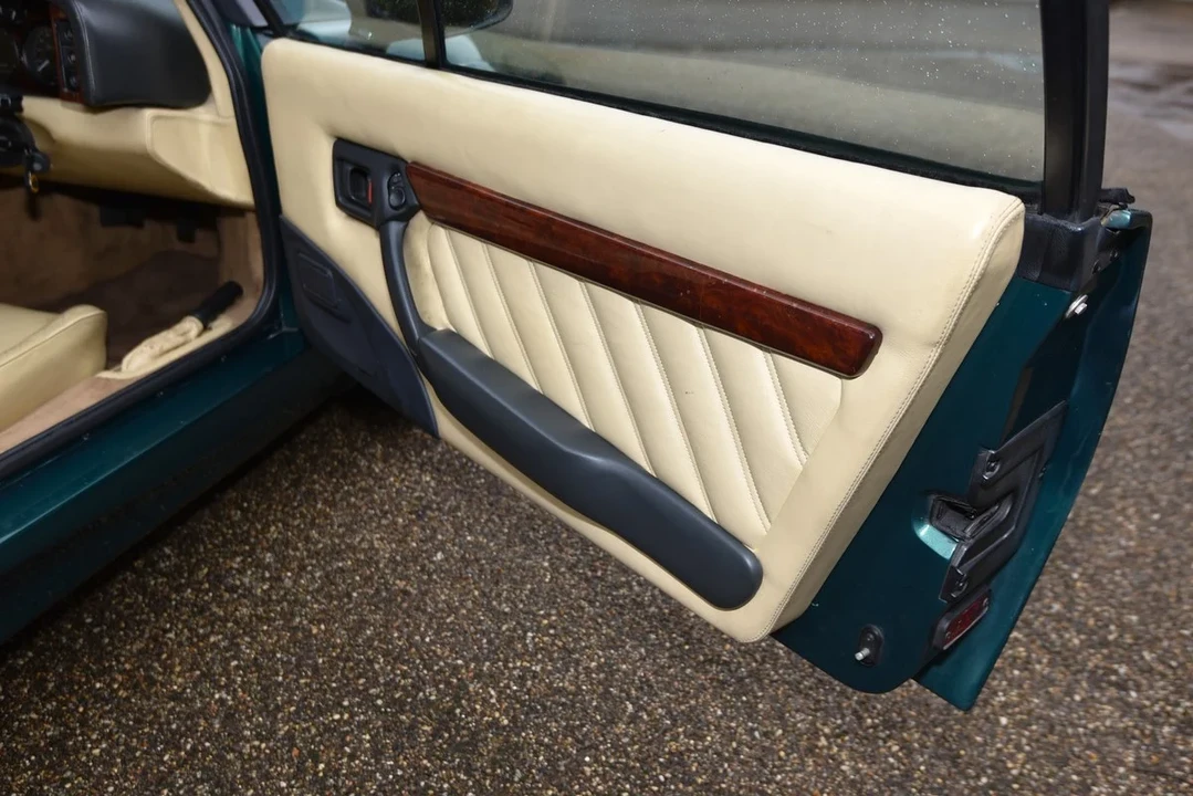 1996 Lotus Esprit Series 4 - Image 24 of 30